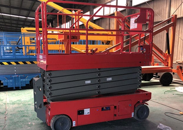 self propelled battery scissor lift