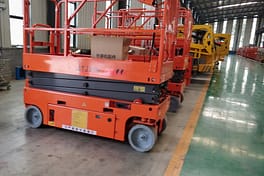 self propelled scissor lift 1